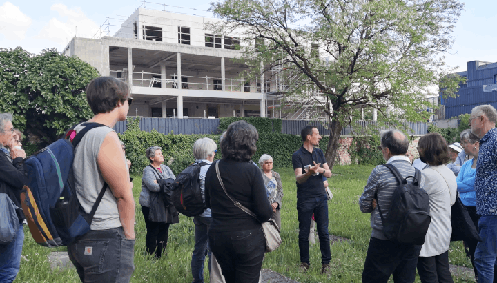 Balade urbaine : découverte d'un cimetière !