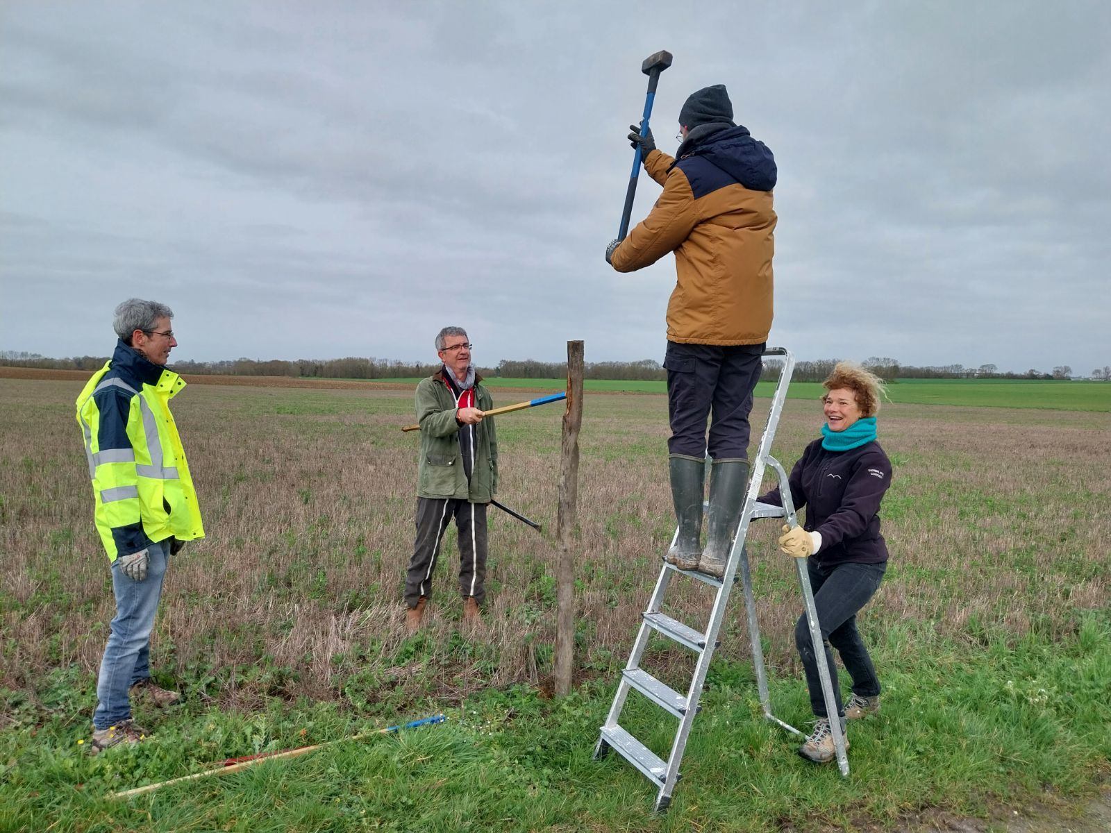Chantier participatif - perchoirs à rapaces