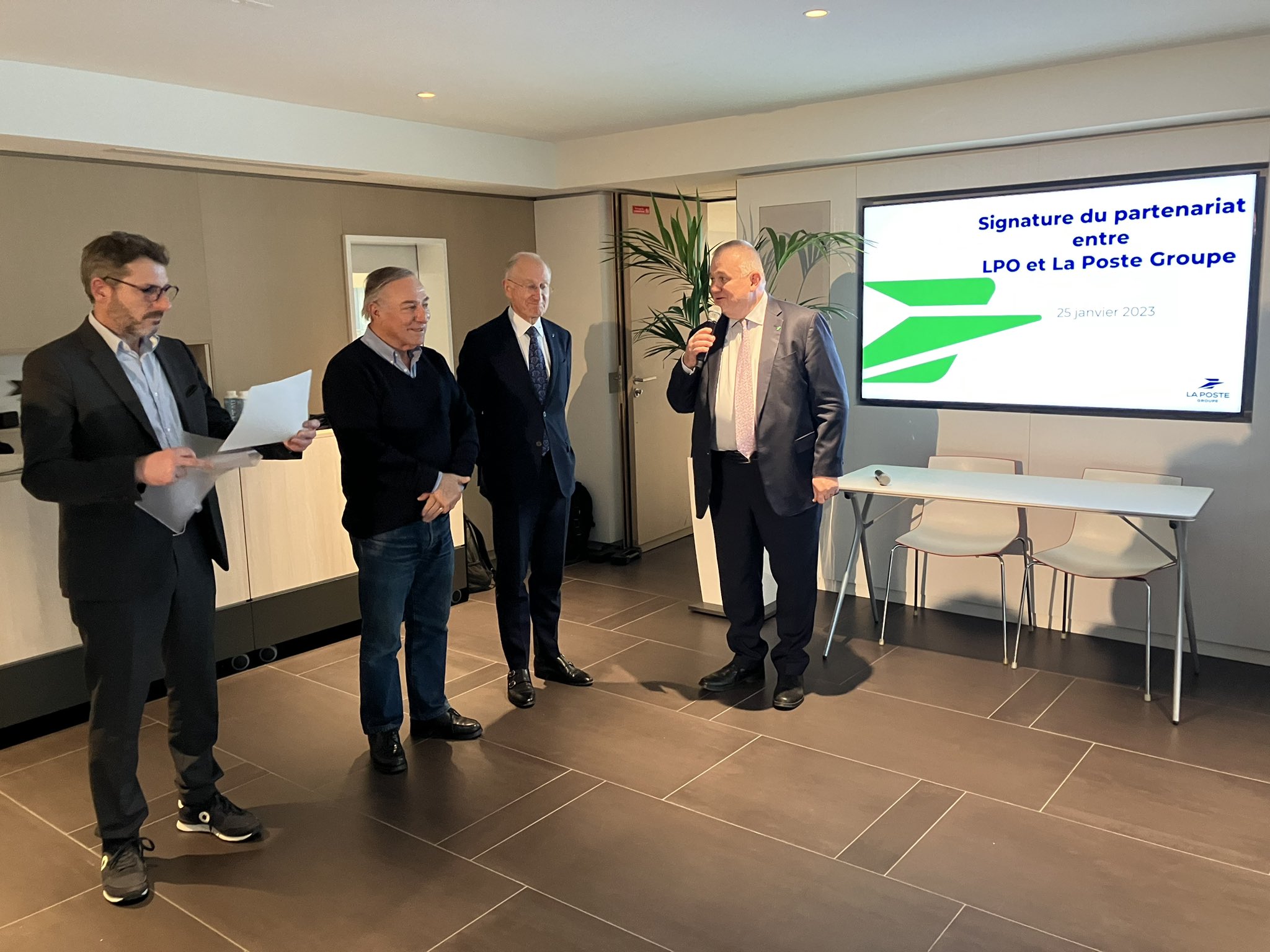 Le Groupe La Poste et la LPO s'unissent pour préserver la biodiversité locale