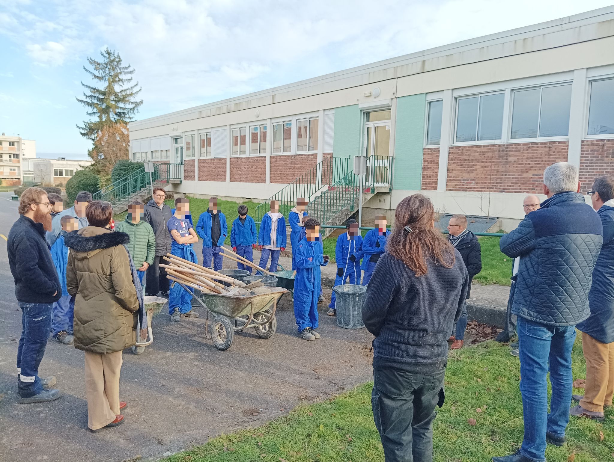 Chantier de plantation dans l'Aisne