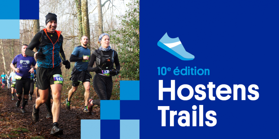 Groupe de personnes courant lors du trail + logo "10e édition Hostens Trails"