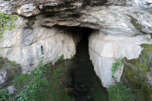 Grotte du Pontet