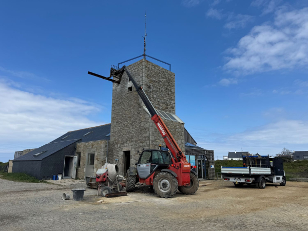 Reprise de dalle au niveau du toit de la tour